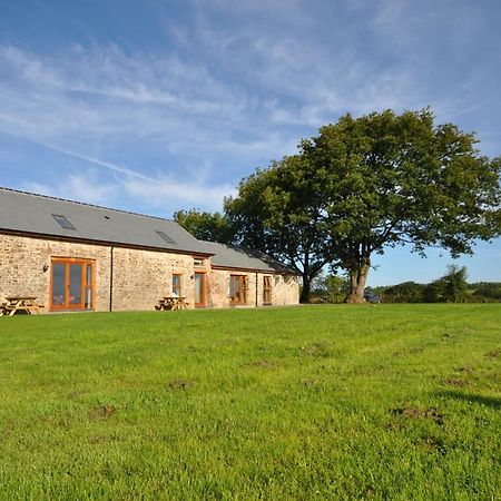 Hastings Barn Villa Bideford Bagian luar foto